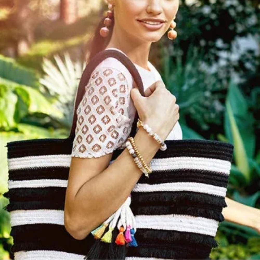 STELLA & DOT - Taj Tote Bag - Picture 8 of 8